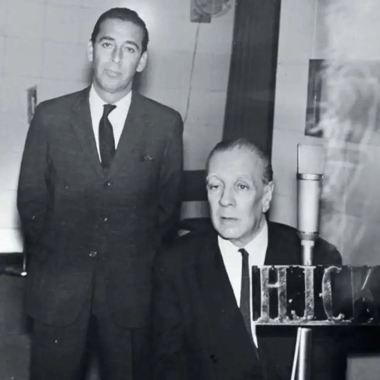 Álvaro Castaño junto a Jorge Luis Borges HJCK